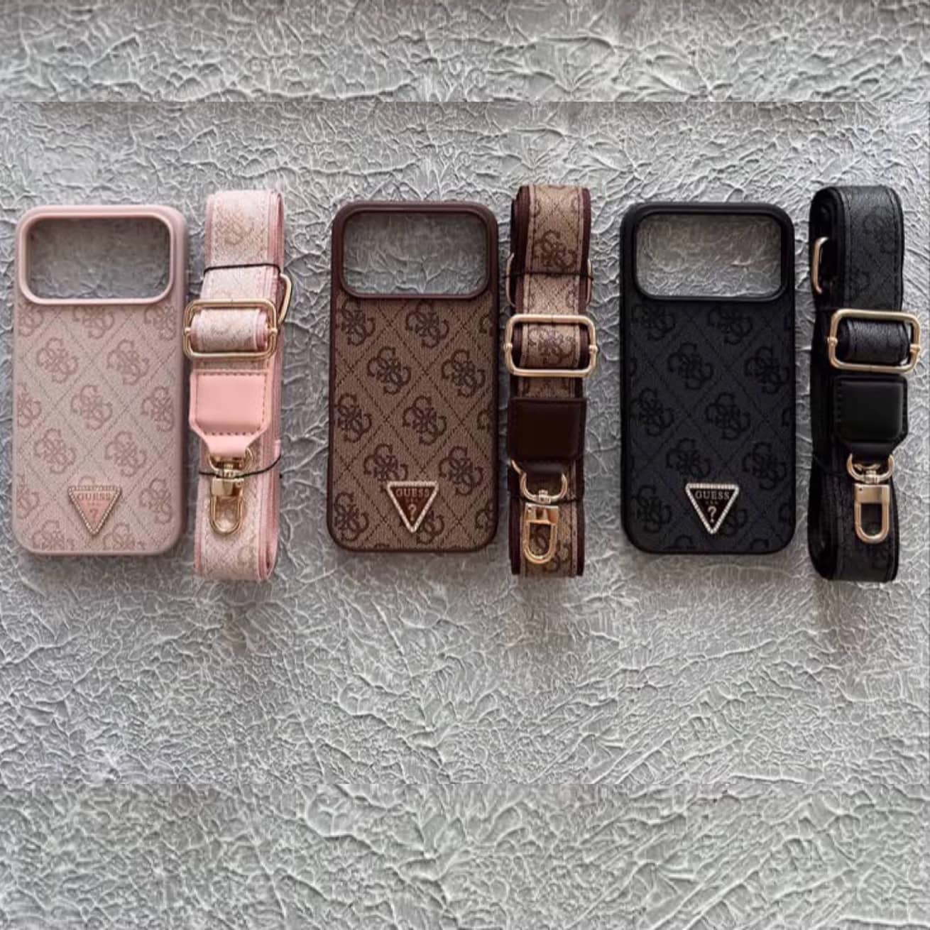 قاب Guess گس شماره 4 Iphone سری 17