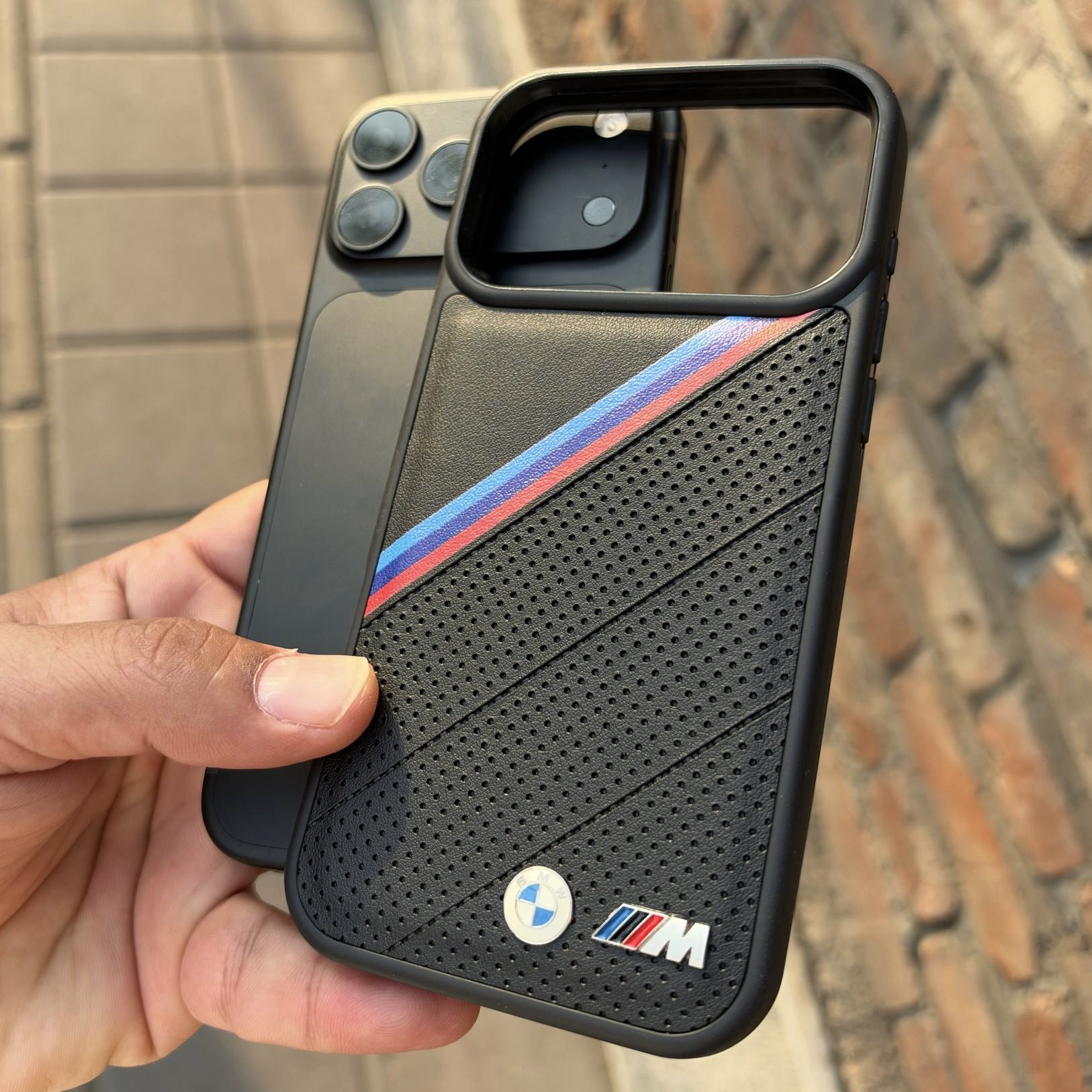 کاور موبایل bmw M collection (خط دار کج) c4933